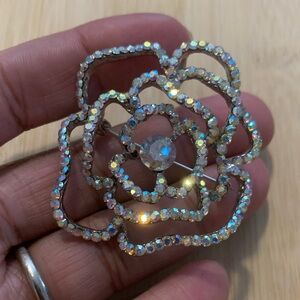Vintage Crystal Flower Brooch / Pendant